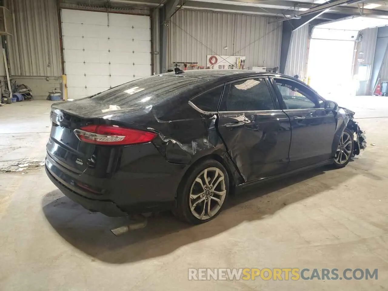 3 Photograph of a damaged car 3FA6P0CD8LR206584 FORD FUSION 2020