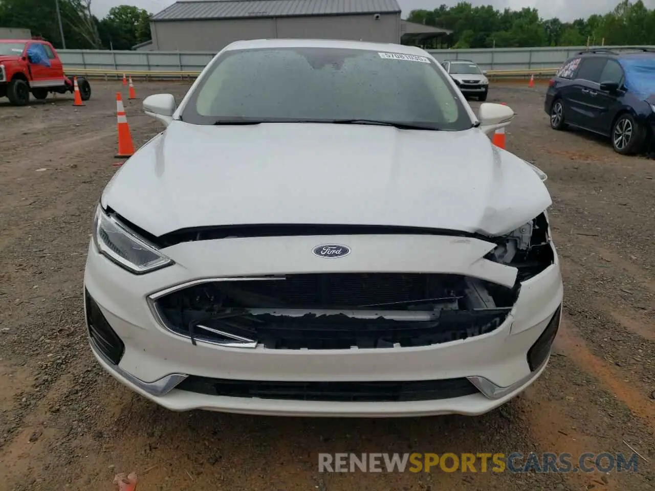5 Photograph of a damaged car 3FA6P0CD9LR130180 FORD FUSION 2020