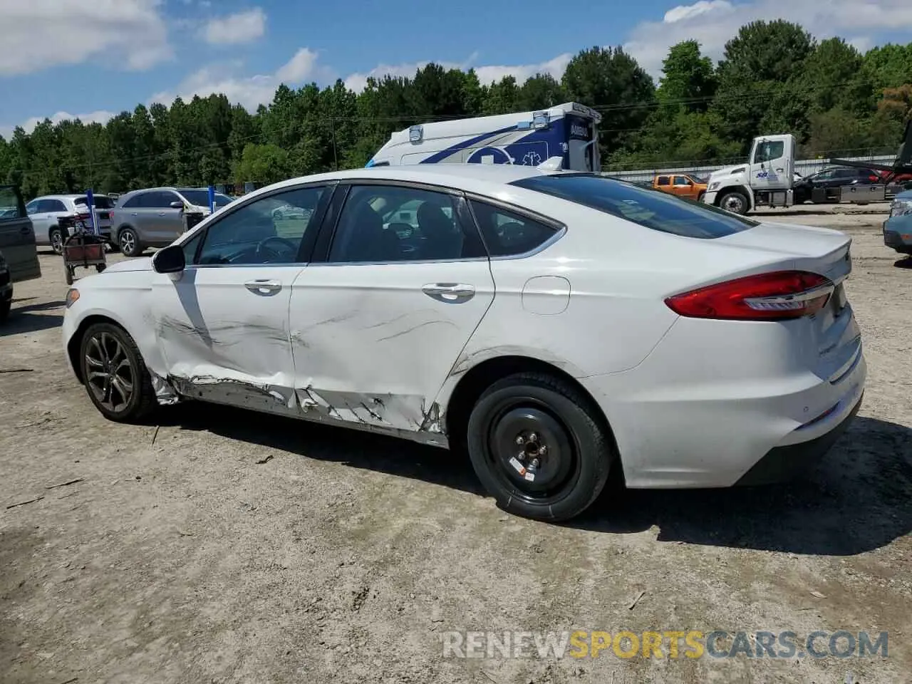 2 Photograph of a damaged car 3FA6P0CD9LR133001 FORD FUSION 2020