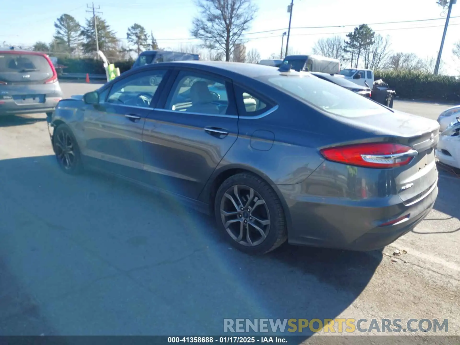 3 Photograph of a damaged car 3FA6P0CD9LR136870 FORD FUSION 2020