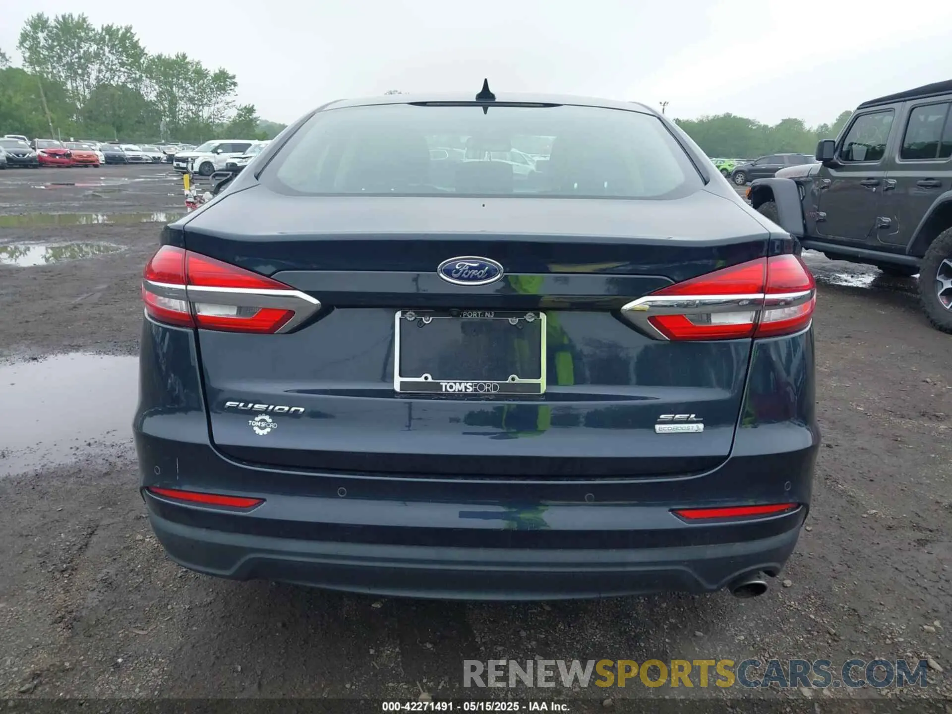 16 Photograph of a damaged car 3FA6P0CD9LR183400 FORD FUSION 2020