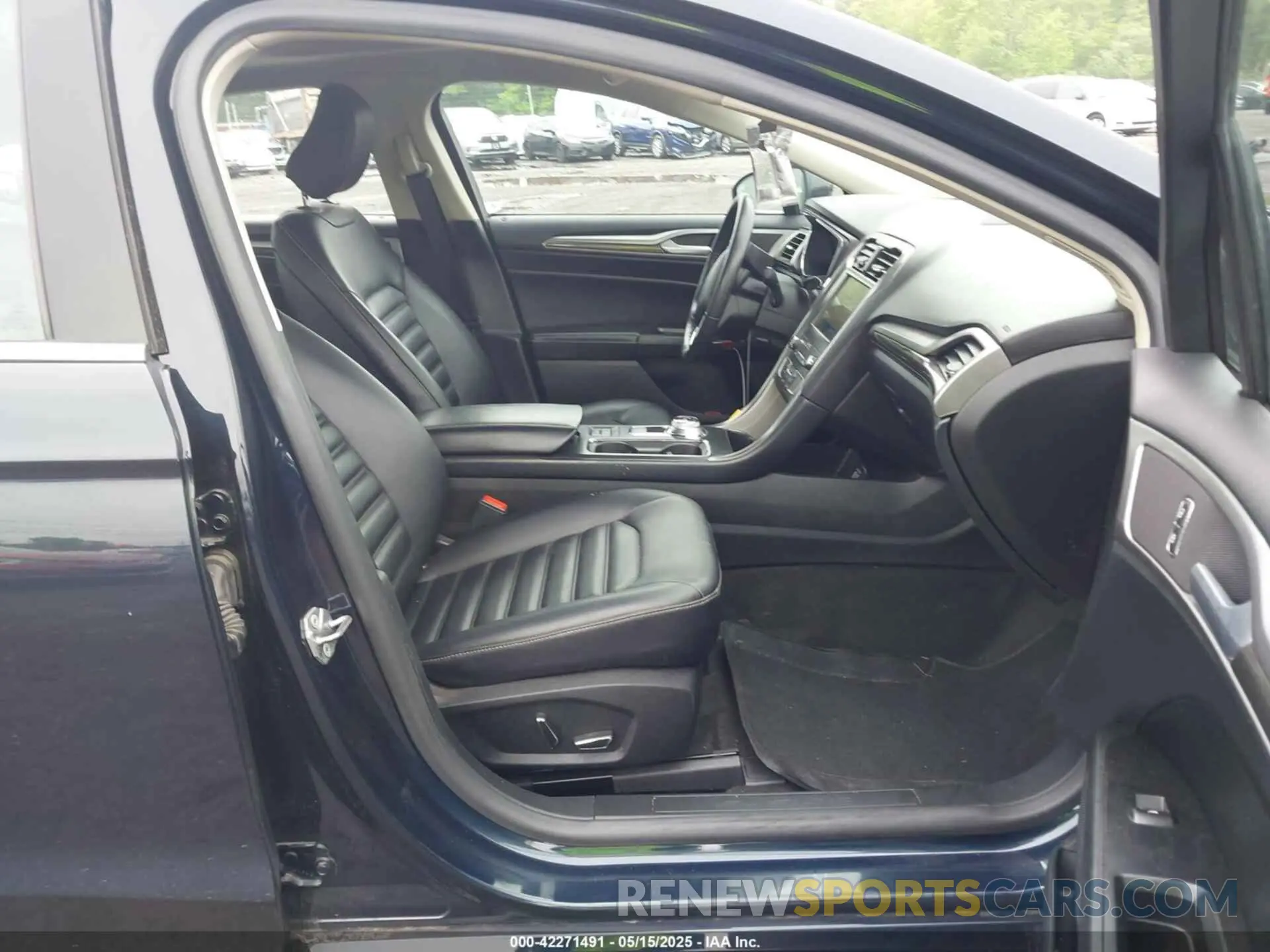 5 Photograph of a damaged car 3FA6P0CD9LR183400 FORD FUSION 2020