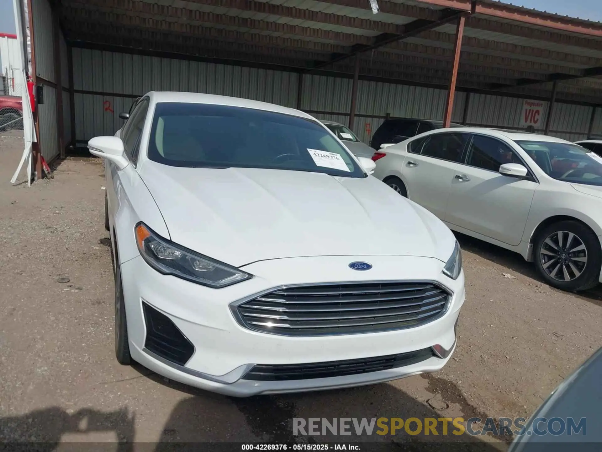 13 Photograph of a damaged car 3FA6P0CD9LR195854 FORD FUSION 2020