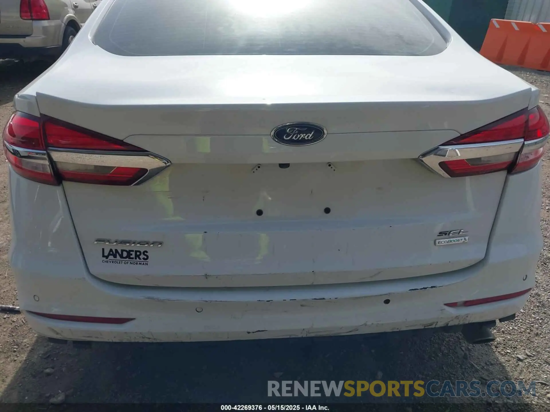 6 Photograph of a damaged car 3FA6P0CD9LR195854 FORD FUSION 2020
