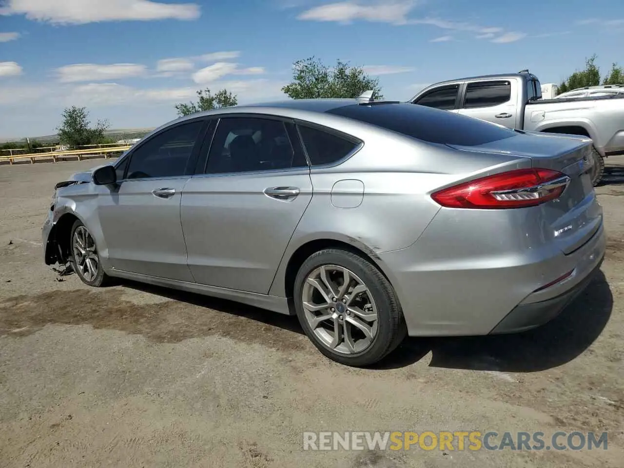 2 Photograph of a damaged car 3FA6P0CD9LR206271 FORD FUSION 2020