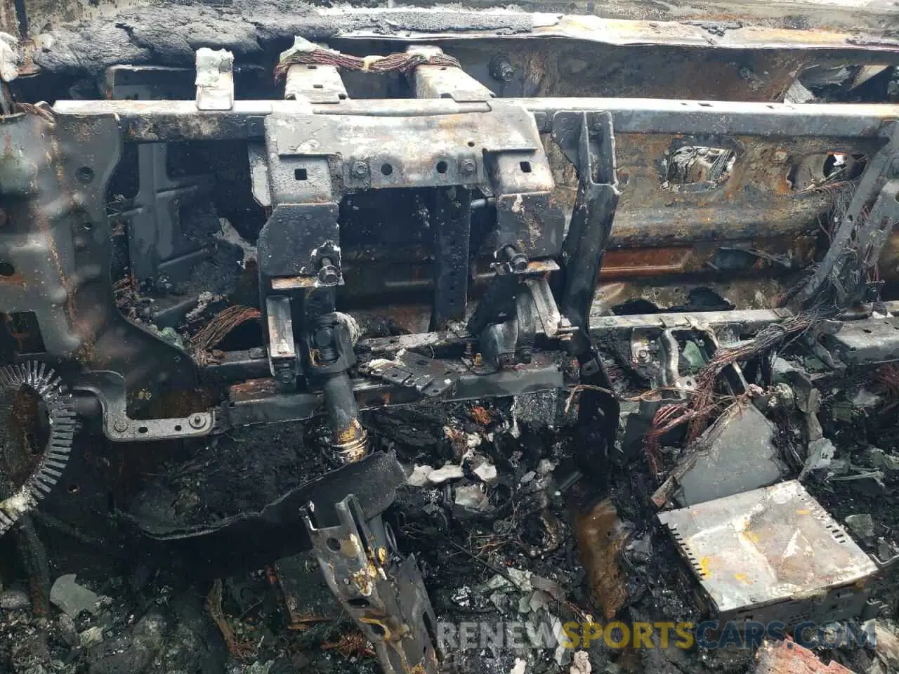 9 Photograph of a damaged car 3FA6P0CDXLR133637 FORD FUSION 2020