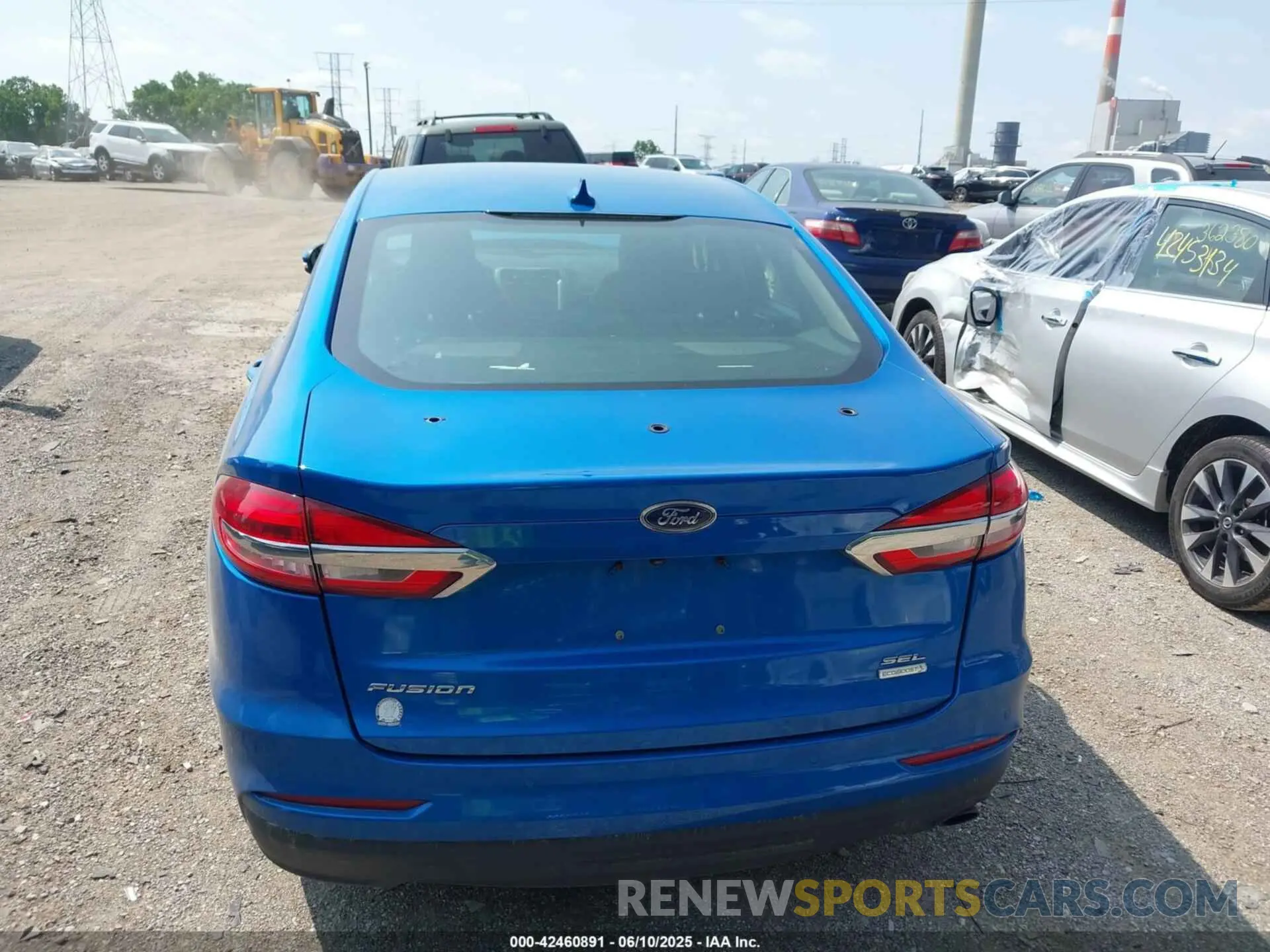 16 Photograph of a damaged car 3FA6P0CDXLR193109 FORD FUSION 2020