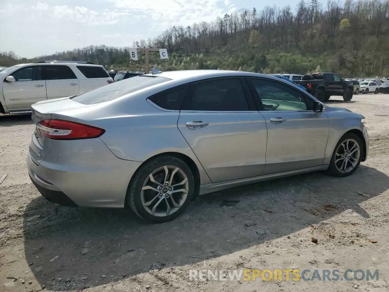 3 Photograph of a damaged car 3FA6P0CDXLR193322 FORD FUSION 2020
