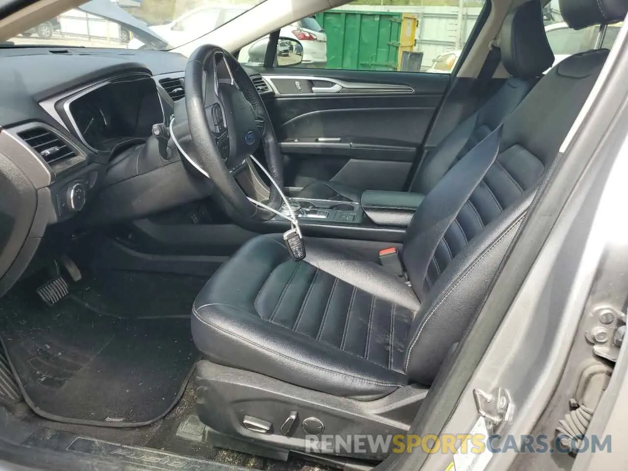 7 Photograph of a damaged car 3FA6P0CDXLR193322 FORD FUSION 2020