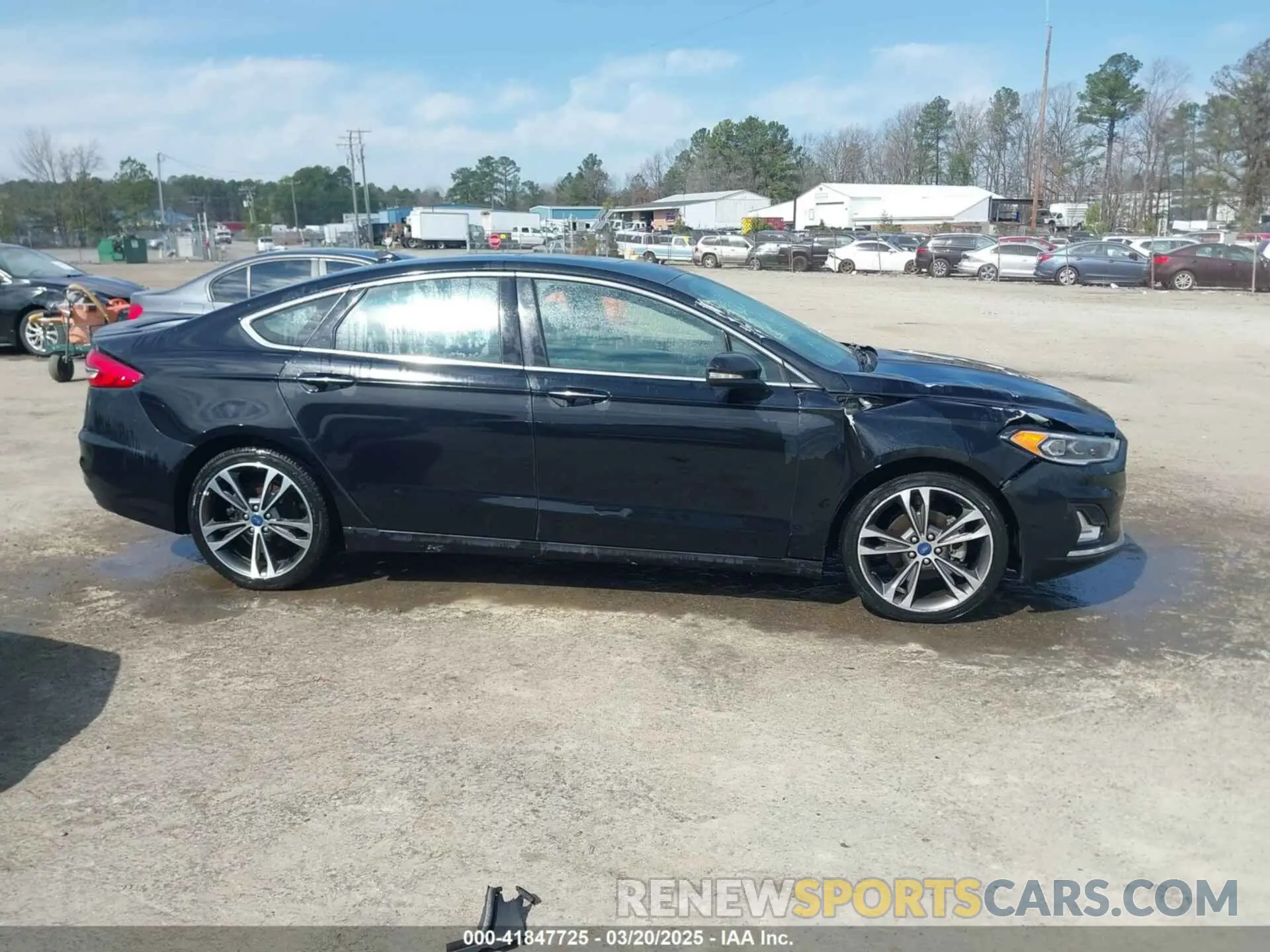 13 Photograph of a damaged car 3FA6P0D90LR137979 FORD FUSION 2020