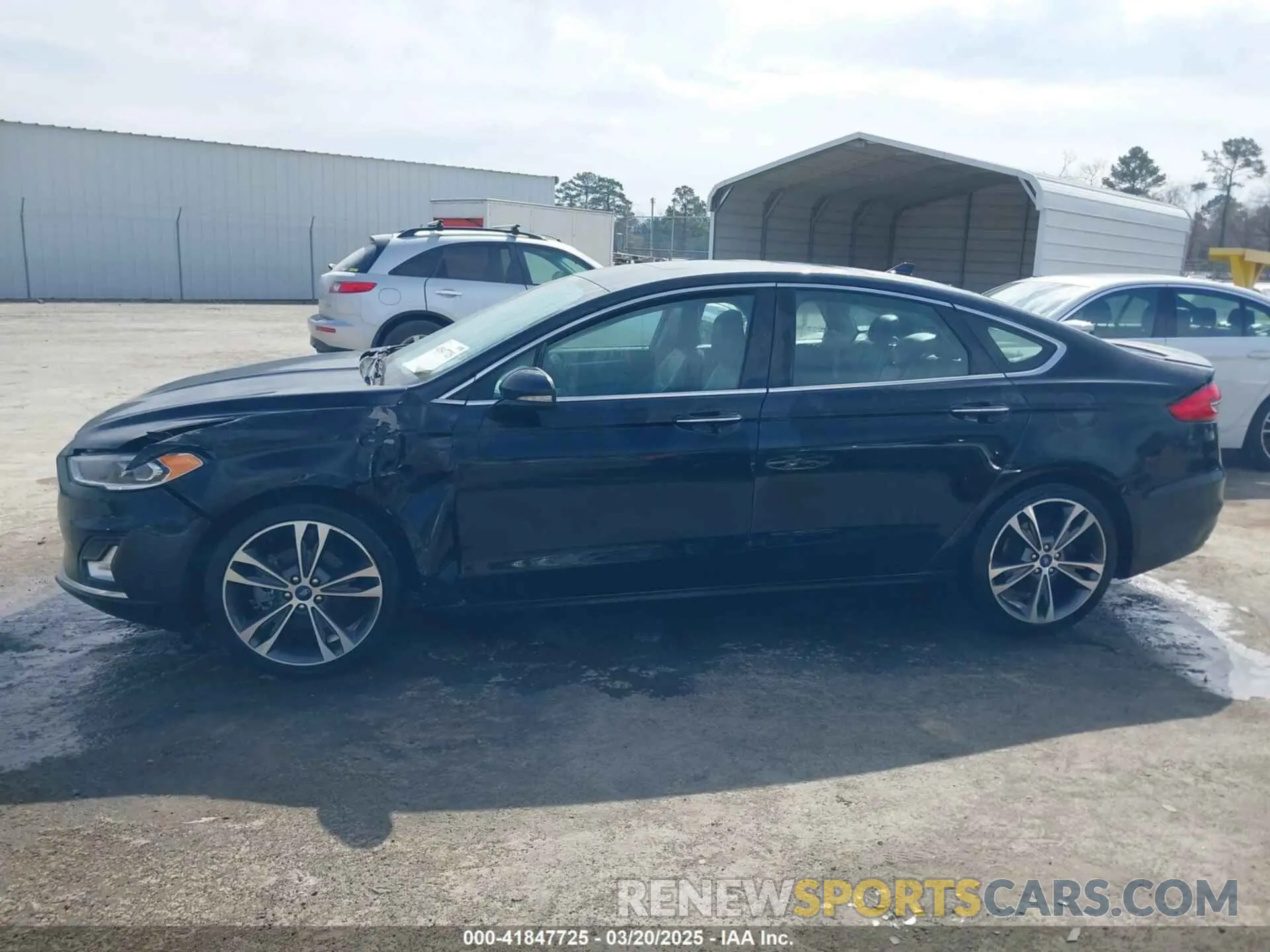 14 Photograph of a damaged car 3FA6P0D90LR137979 FORD FUSION 2020