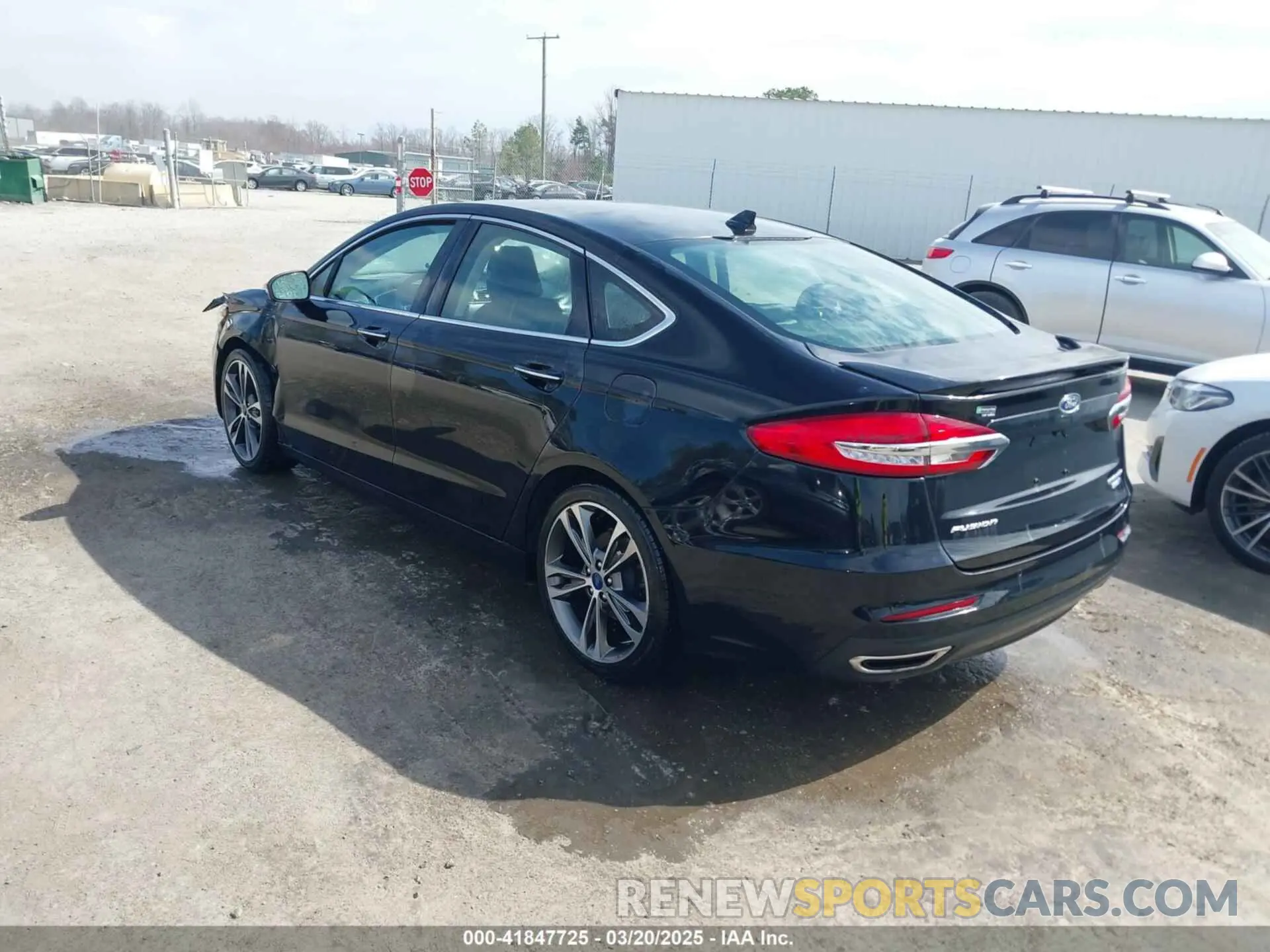 3 Photograph of a damaged car 3FA6P0D90LR137979 FORD FUSION 2020