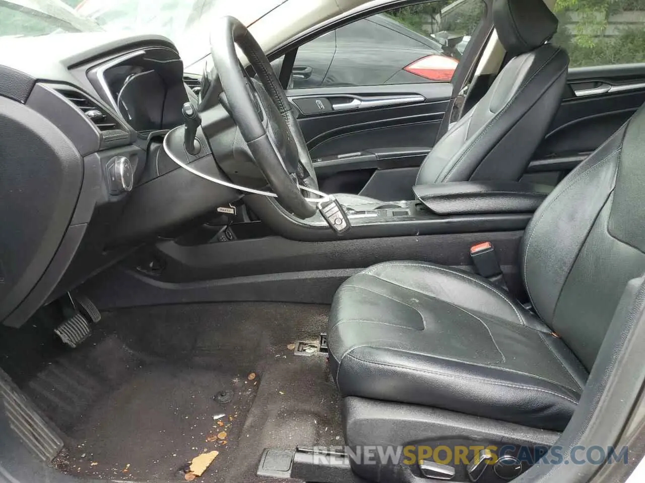 7 Photograph of a damaged car 3FA6P0D90LR193971 FORD FUSION 2020