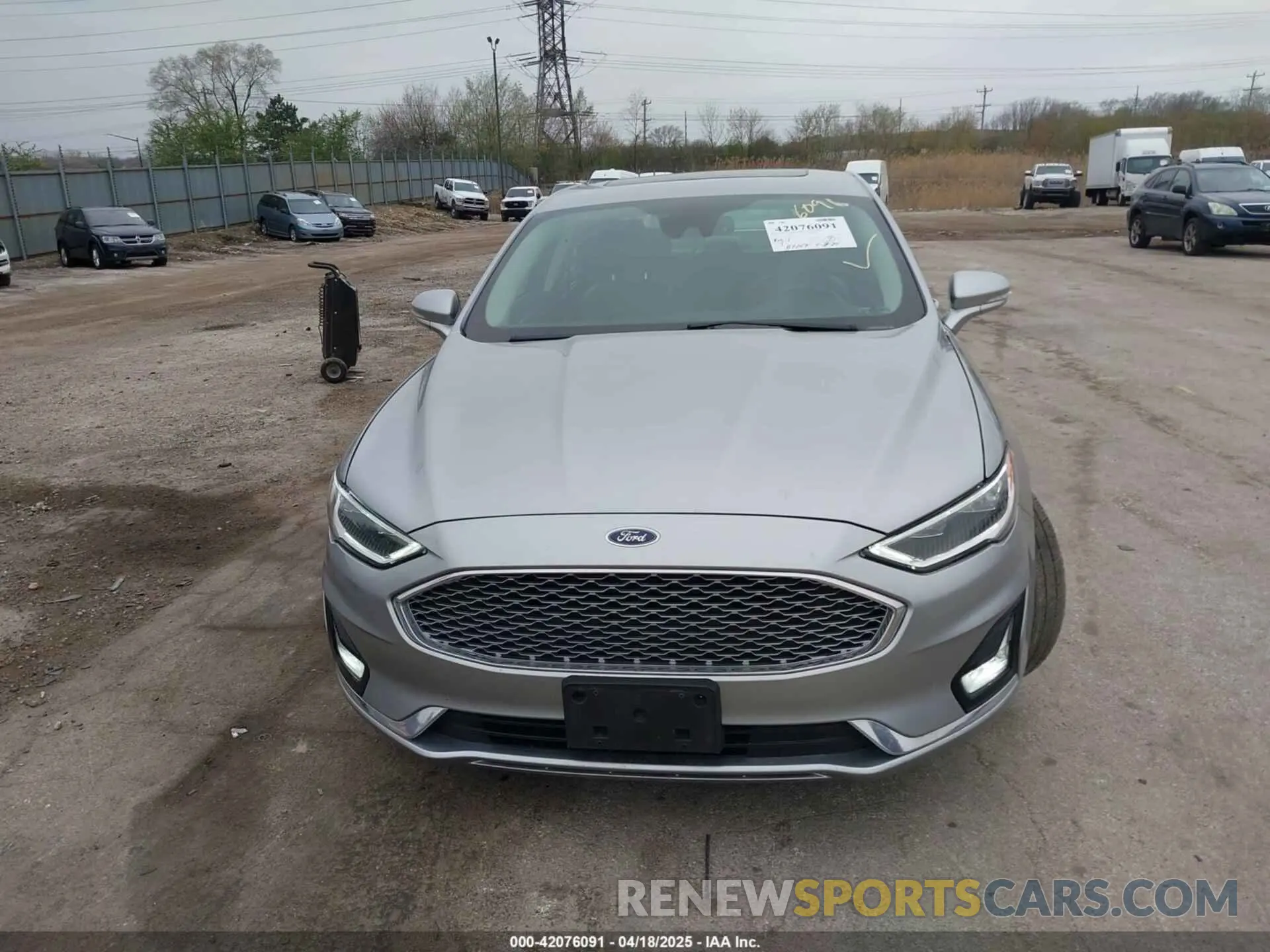 13 Photograph of a damaged car 3FA6P0D91LR174152 FORD FUSION 2020