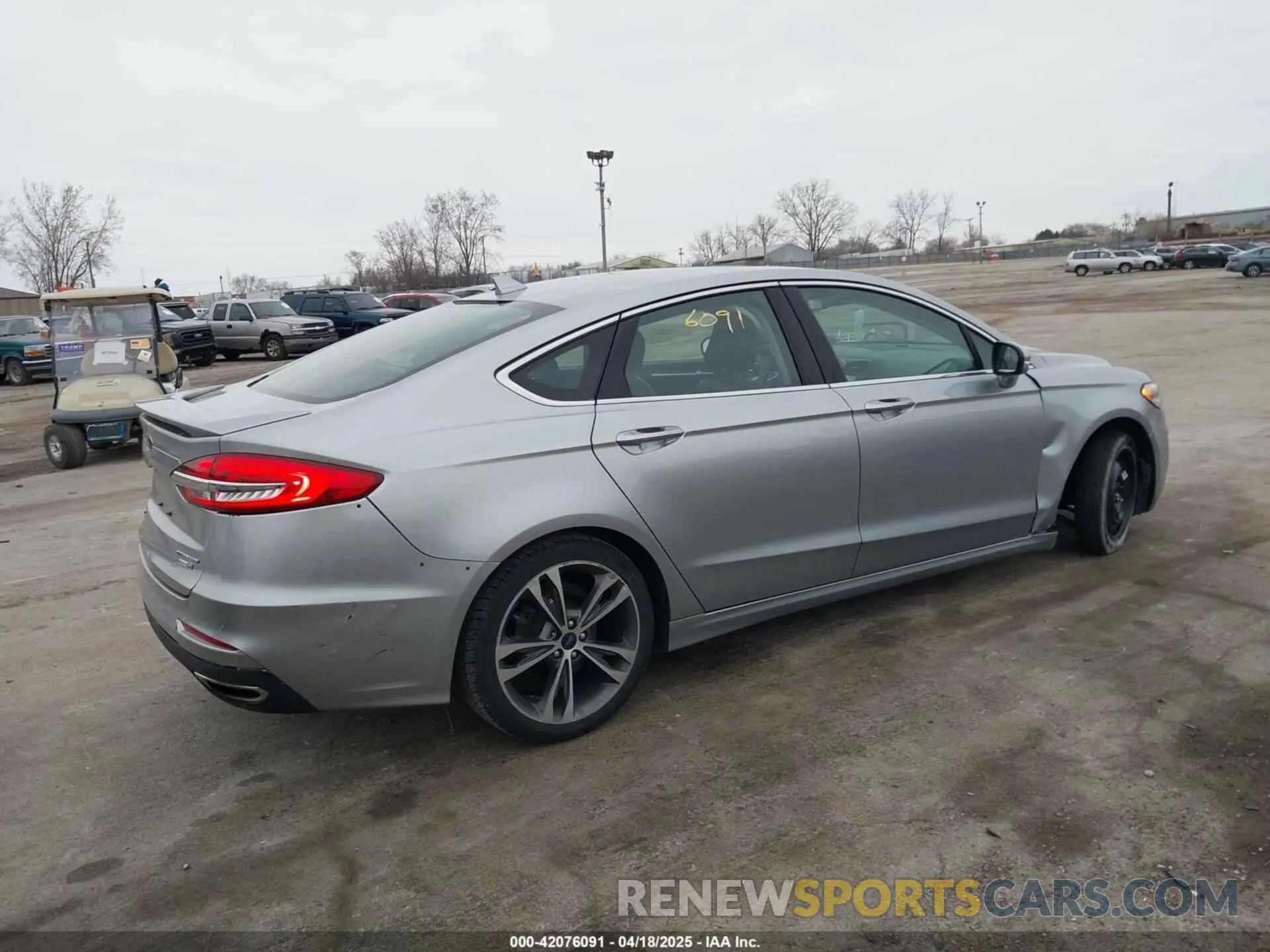 4 Photograph of a damaged car 3FA6P0D91LR174152 FORD FUSION 2020