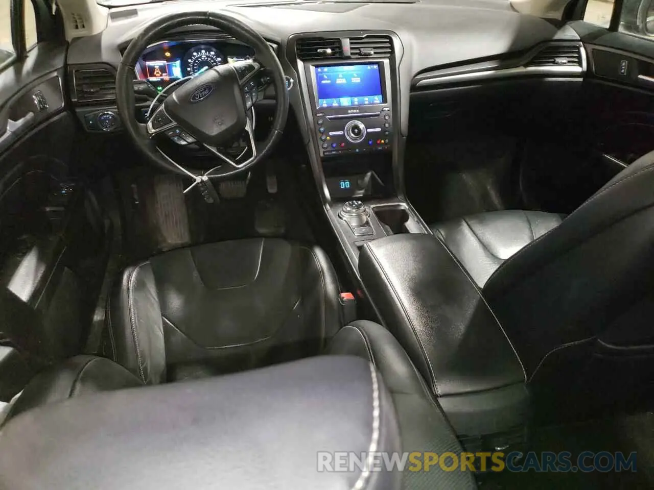 8 Photograph of a damaged car 3FA6P0D91LR176225 FORD FUSION 2020