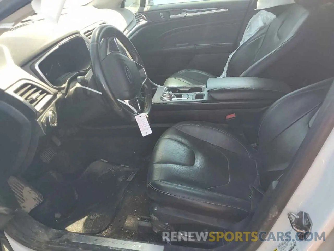 7 Photograph of a damaged car 3FA6P0D91LR204346 FORD FUSION 2020