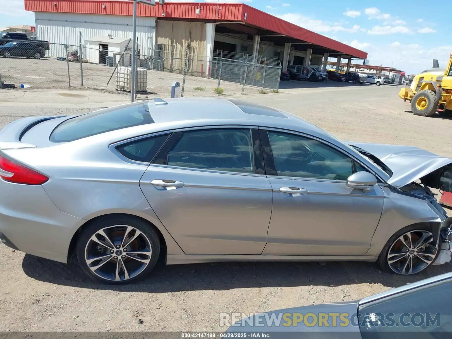 13 Photograph of a damaged car 3FA6P0D92LR136722 FORD FUSION 2020