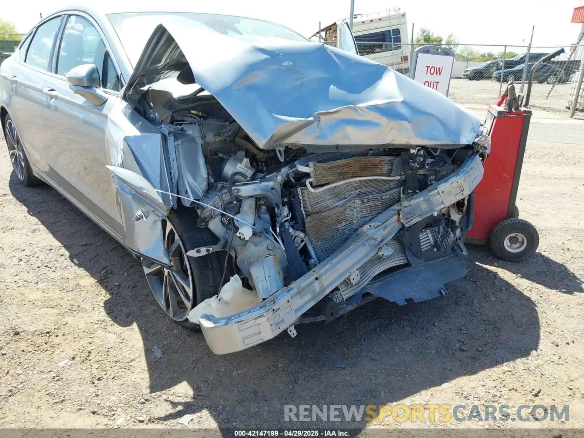 6 Photograph of a damaged car 3FA6P0D92LR136722 FORD FUSION 2020
