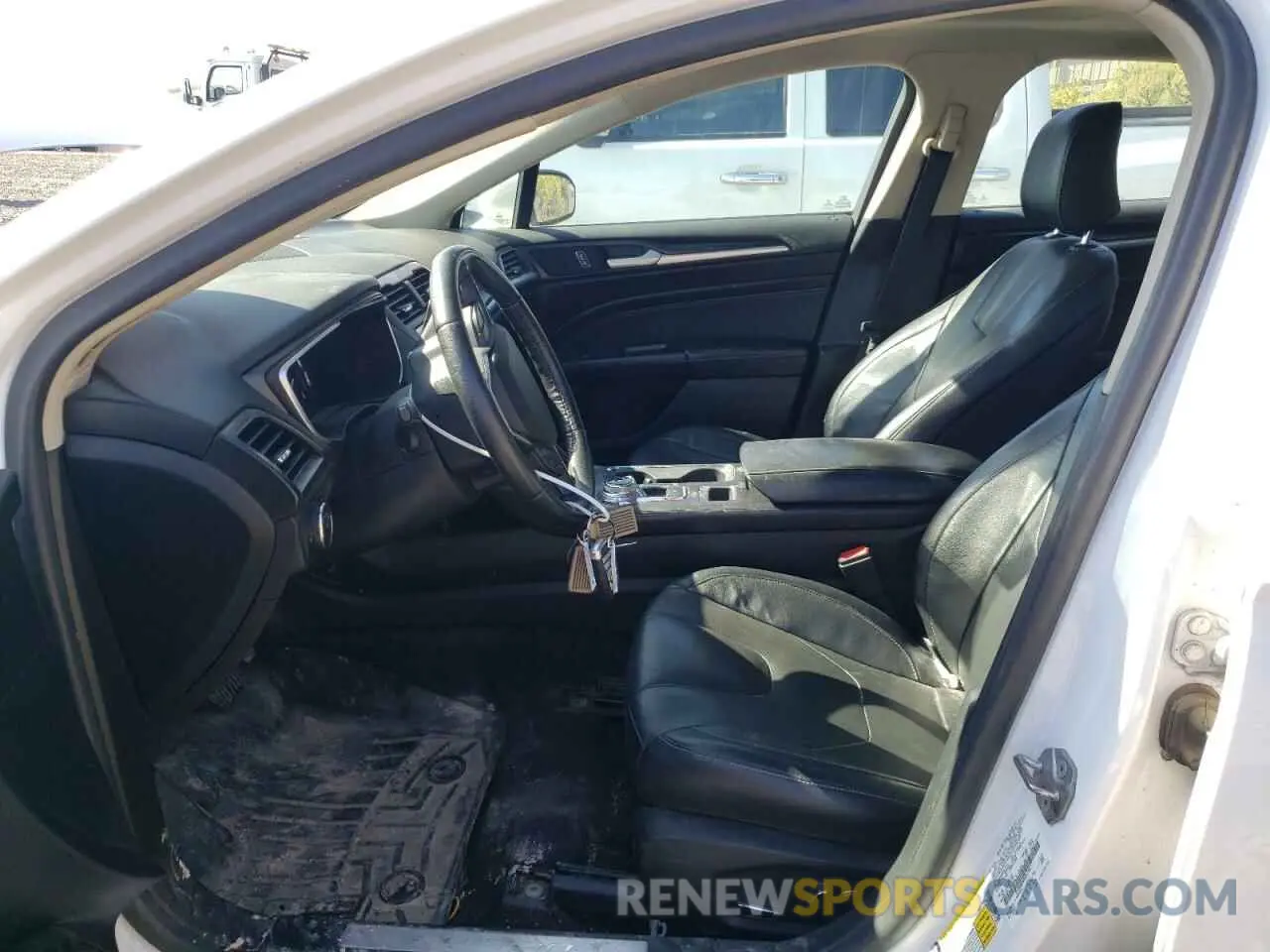 7 Photograph of a damaged car 3FA6P0D92LR173611 FORD FUSION 2020