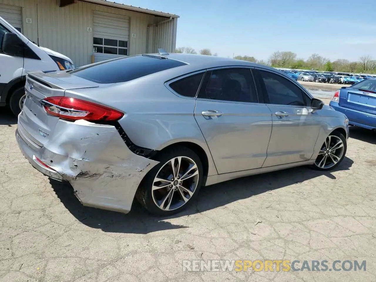 3 Photograph of a damaged car 3FA6P0D93LR117113 FORD FUSION 2020