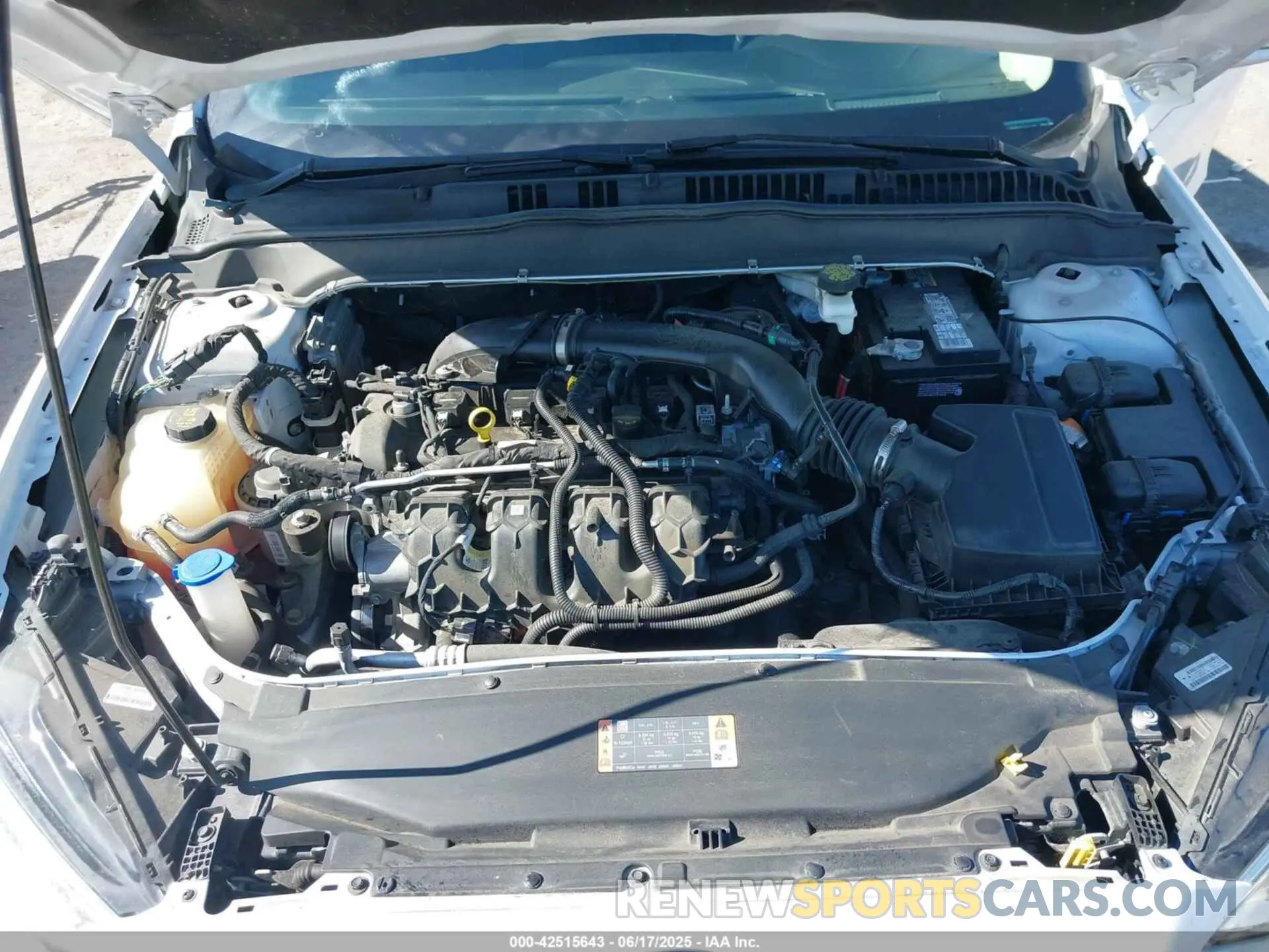 10 Photograph of a damaged car 3FA6P0D93LR151357 FORD FUSION 2020
