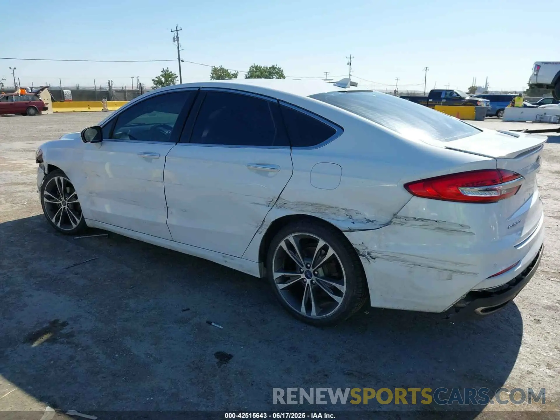3 Photograph of a damaged car 3FA6P0D93LR151357 FORD FUSION 2020