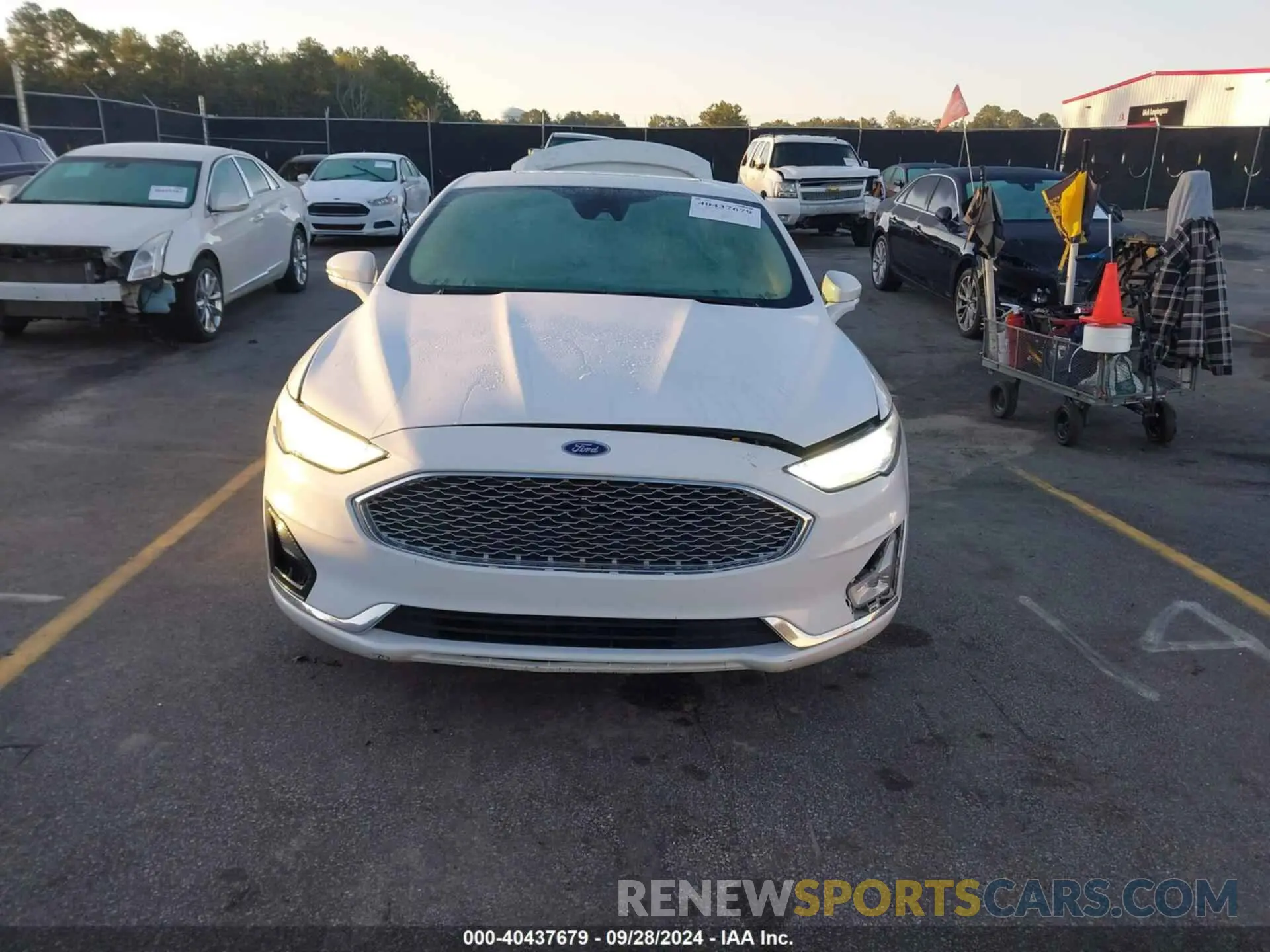 13 Photograph of a damaged car 3FA6P0D94LR117234 FORD FUSION 2020