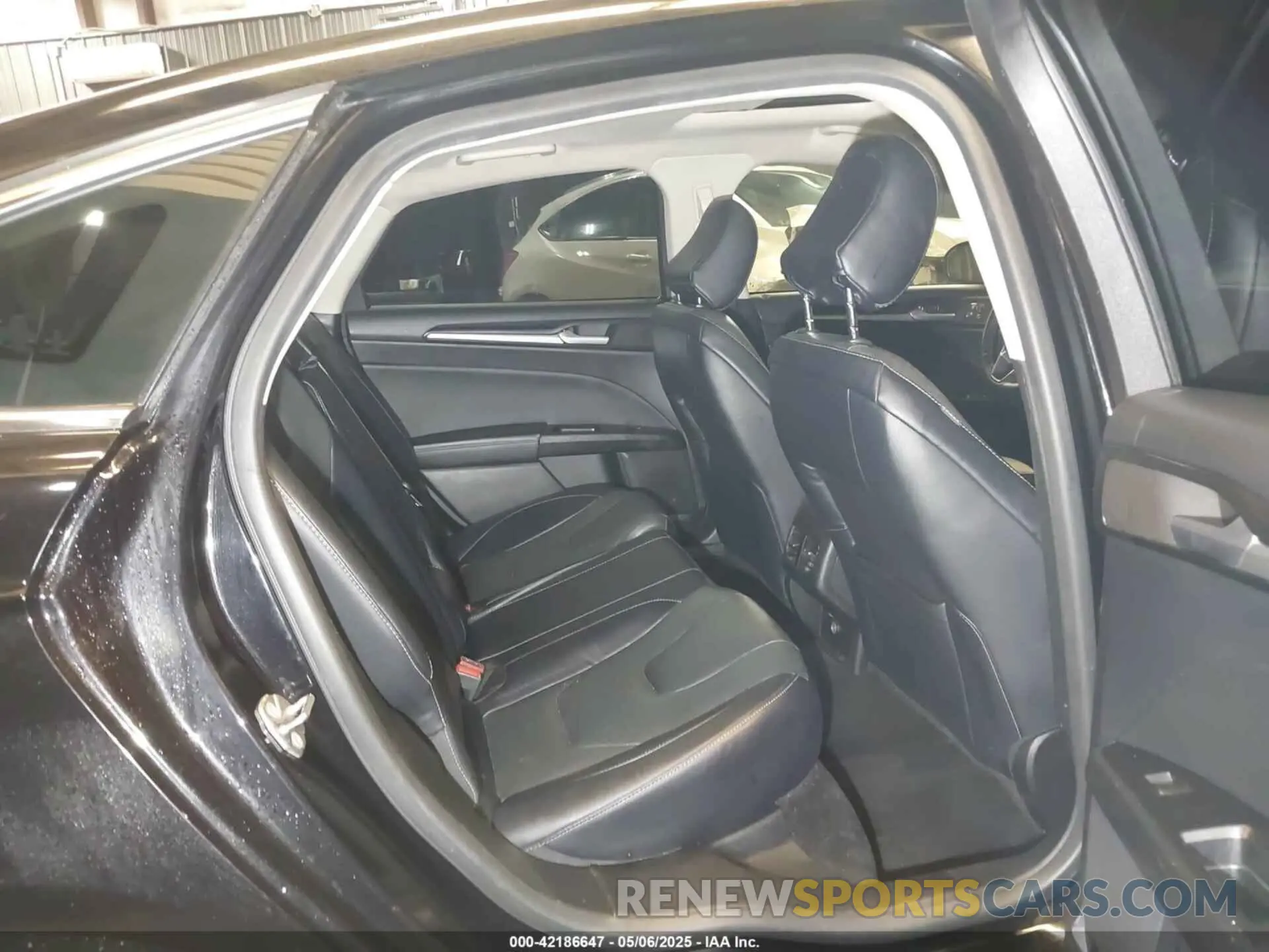 8 Photograph of a damaged car 3FA6P0D94LR136981 FORD FUSION 2020