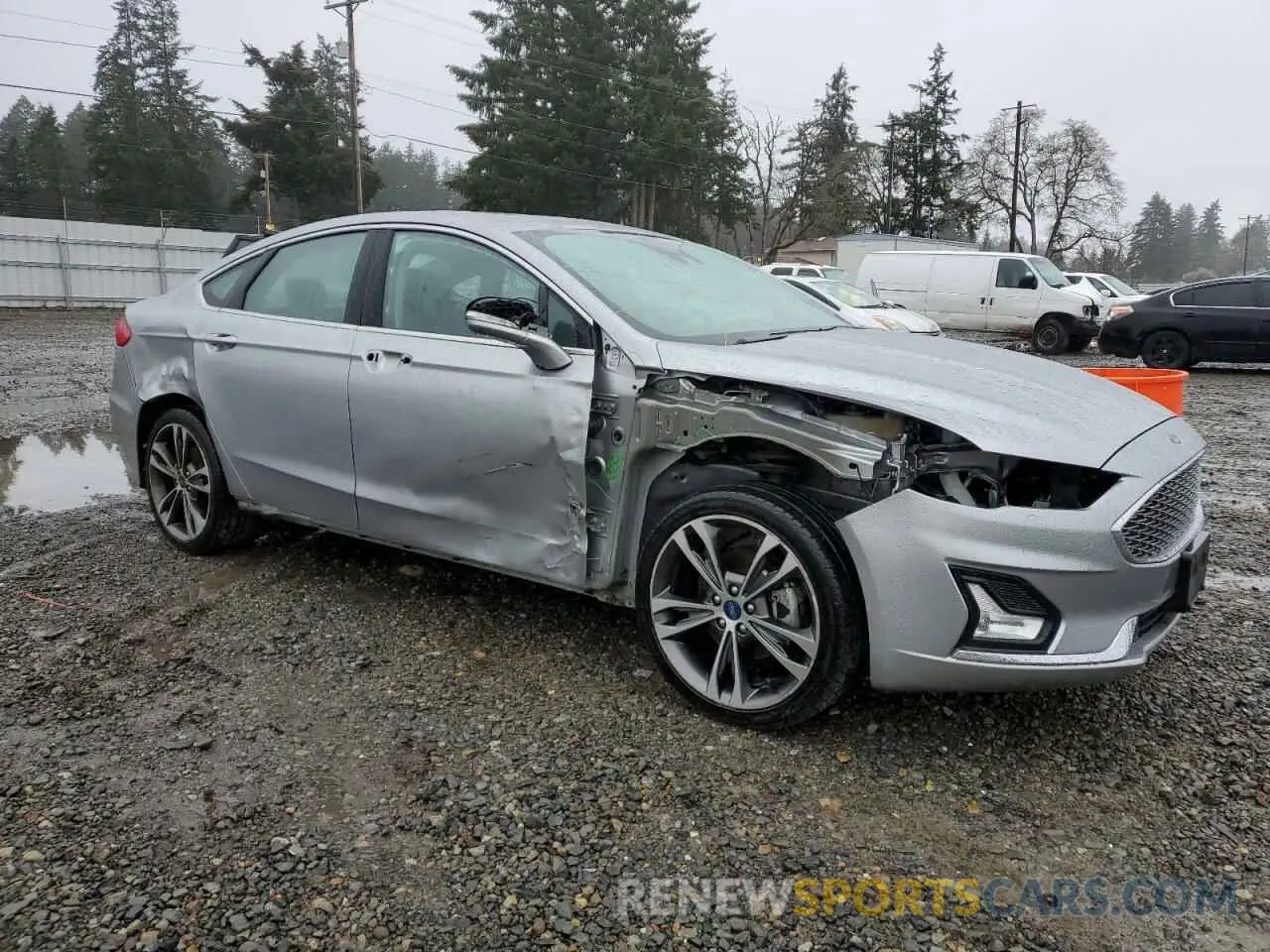 4 Photograph of a damaged car 3FA6P0D94LR137631 FORD FUSION 2020