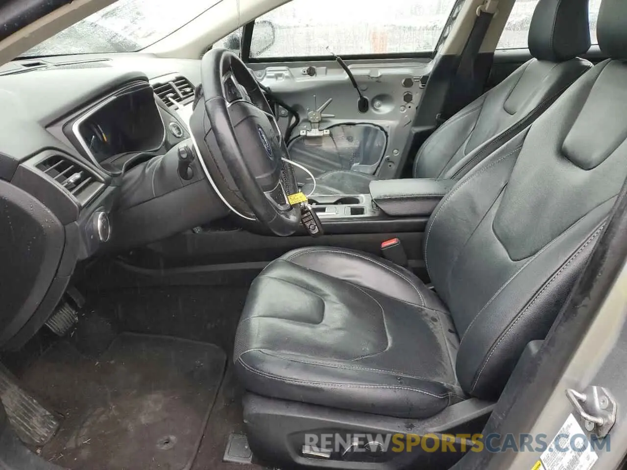 7 Photograph of a damaged car 3FA6P0D94LR137631 FORD FUSION 2020