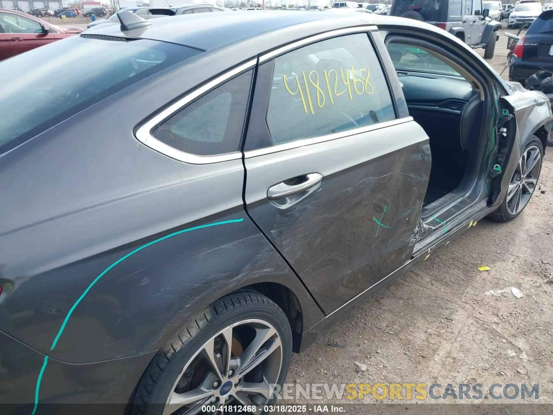 20 Photograph of a damaged car 3FA6P0D94LR138861 FORD FUSION 2020