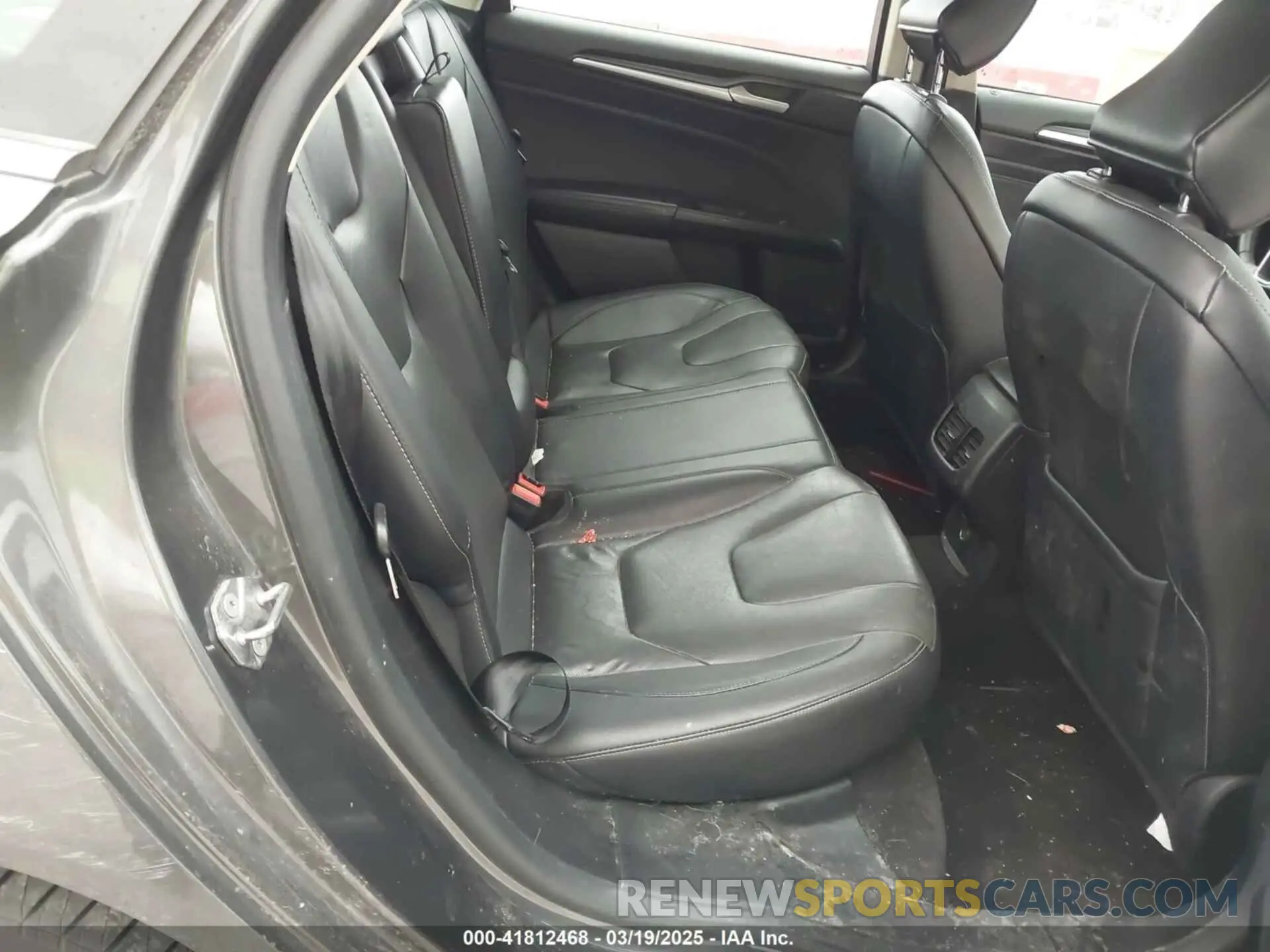 8 Photograph of a damaged car 3FA6P0D94LR138861 FORD FUSION 2020