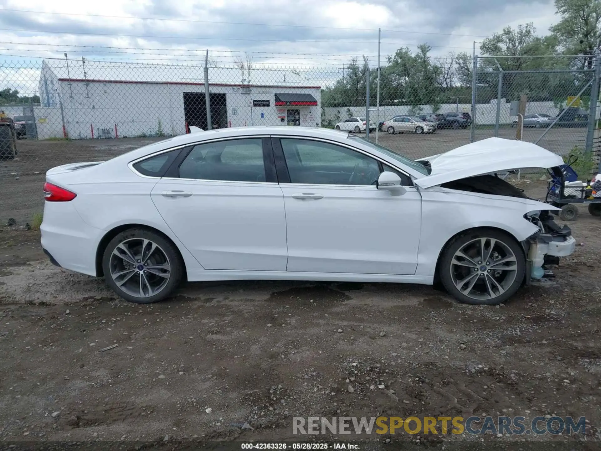 14 Photograph of a damaged car 3FA6P0D95LR138772 FORD FUSION 2020
