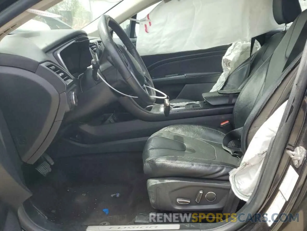 7 Photograph of a damaged car 3FA6P0D95LR193335 FORD FUSION 2020