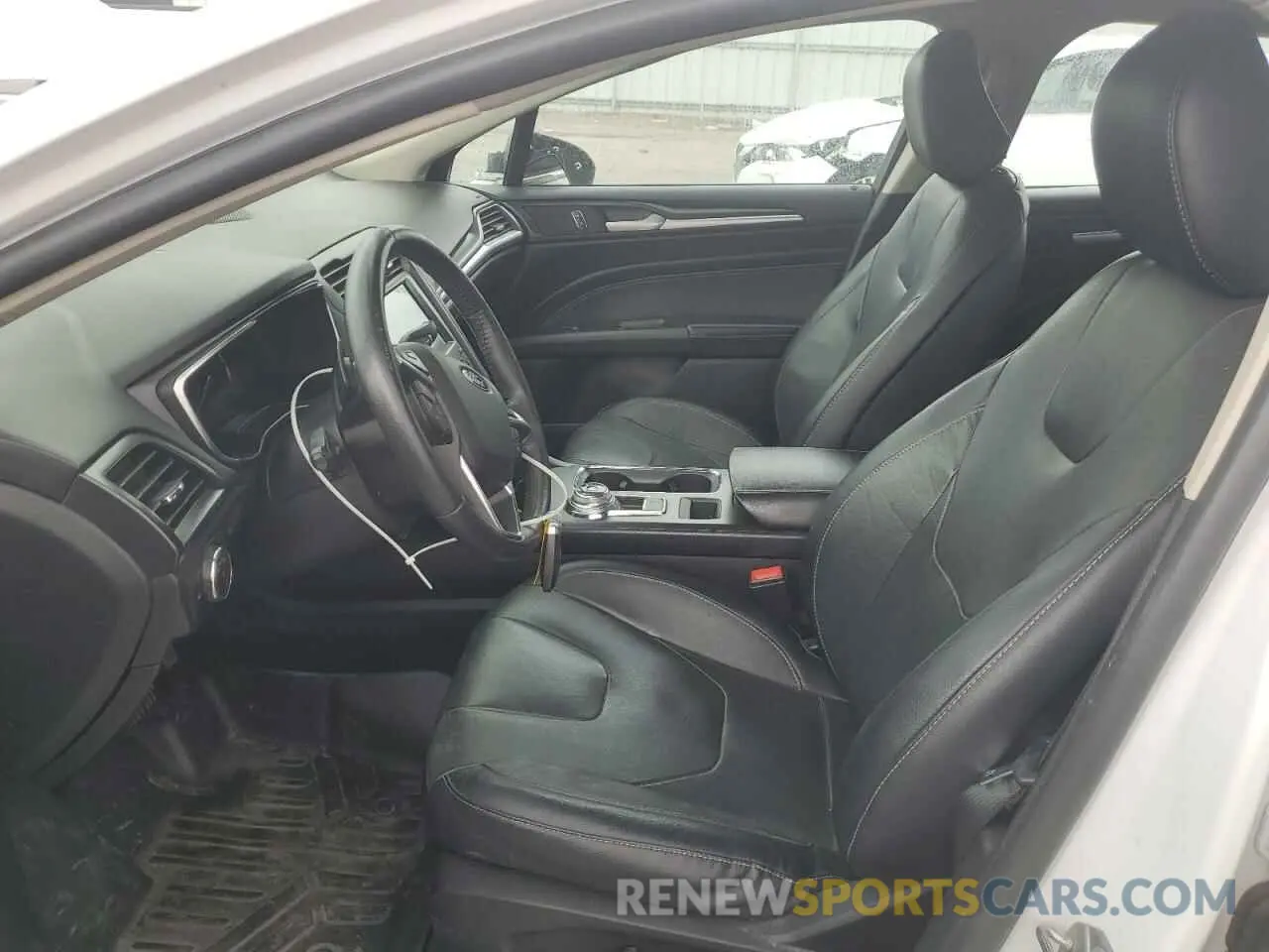 7 Photograph of a damaged car 3FA6P0D96LR175863 FORD FUSION 2020