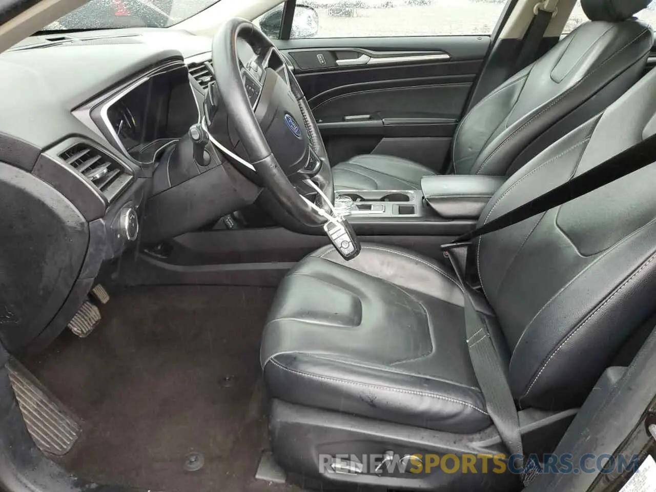 7 Photograph of a damaged car 3FA6P0D96LR192307 FORD FUSION 2020