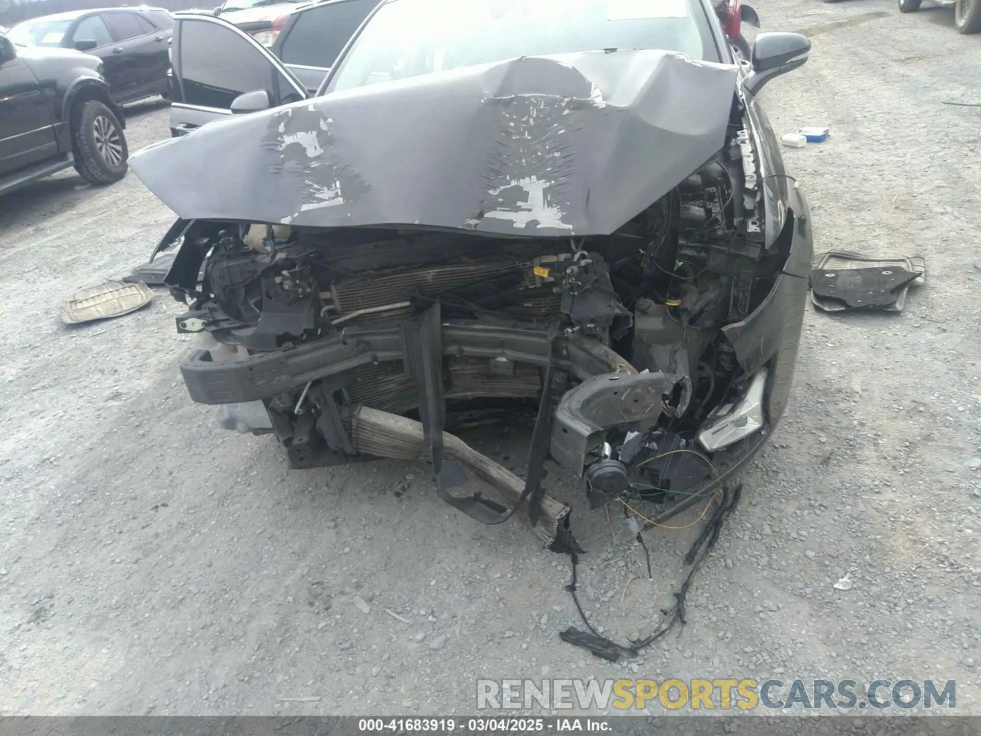 13 Photograph of a damaged car 3FA6P0D96LR205539 FORD FUSION 2020