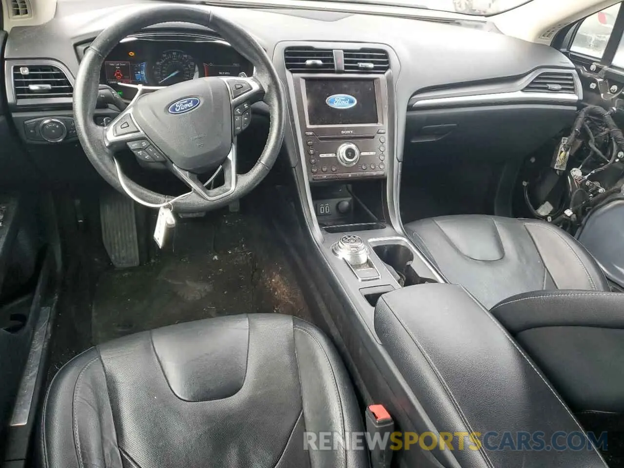 8 Photograph of a damaged car 3FA6P0D97LR152155 FORD FUSION 2020