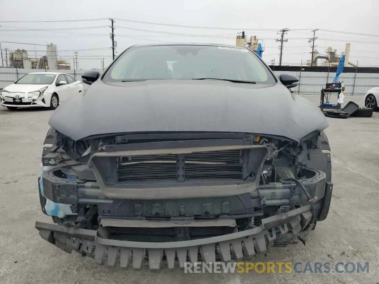 5 Photograph of a damaged car 3FA6P0D98LR108388 FORD FUSION 2020