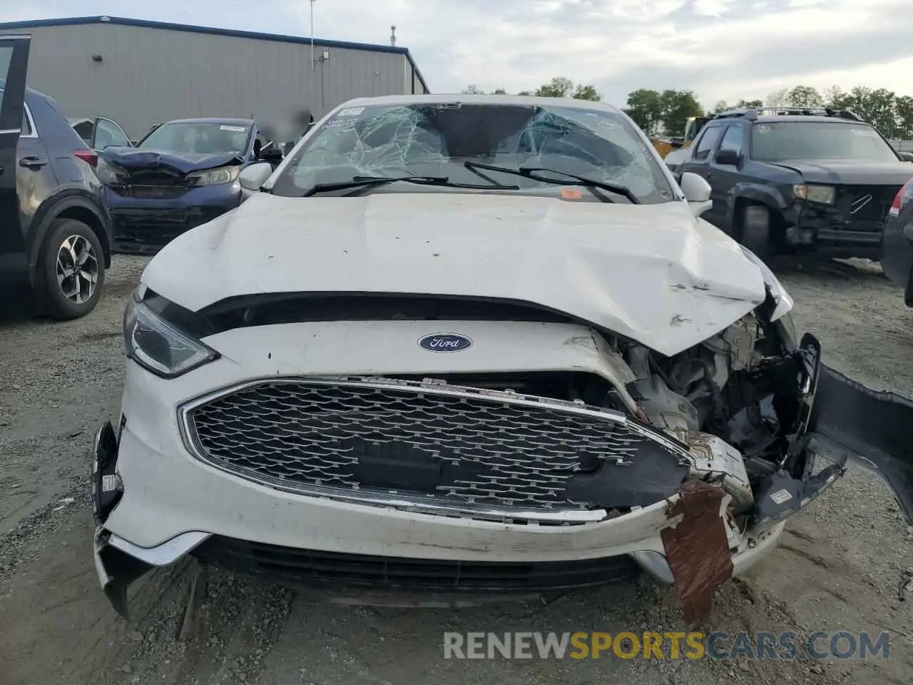 5 Photograph of a damaged car 3FA6P0D98LR153346 FORD FUSION 2020