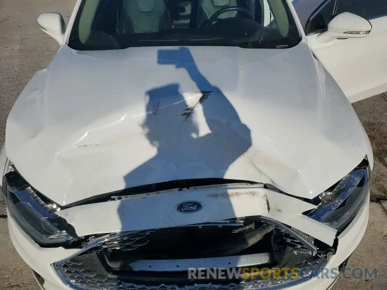 11 Photograph of a damaged car 3FA6P0D98LR176335 FORD FUSION 2020