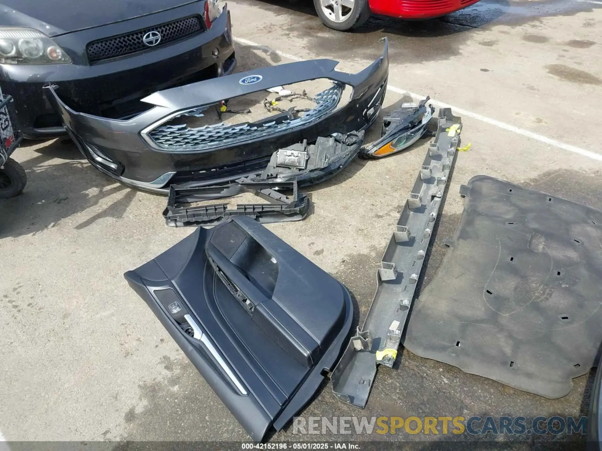 12 Photograph of a damaged car 3FA6P0D98LR199551 FORD FUSION 2020