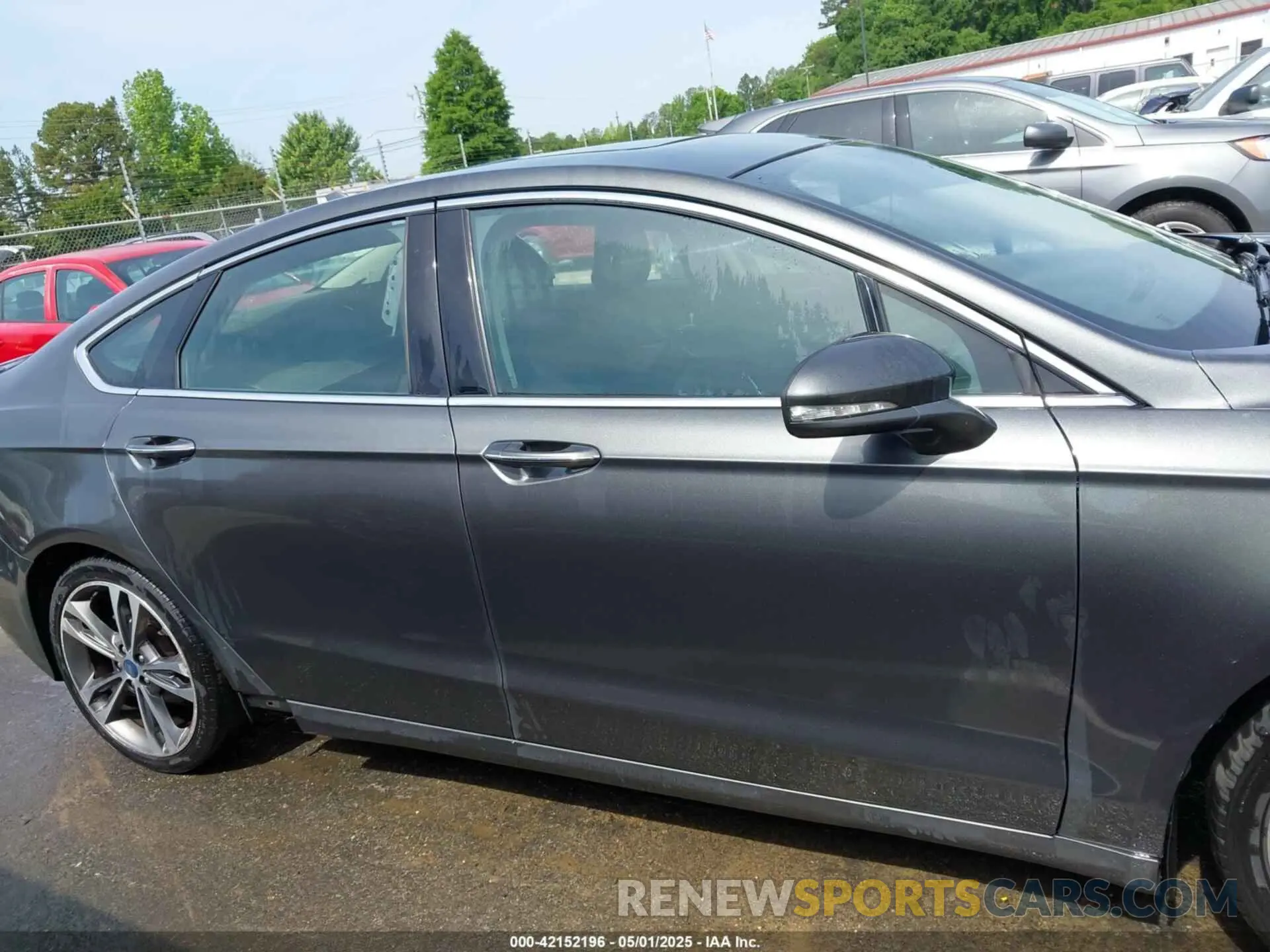 14 Photograph of a damaged car 3FA6P0D98LR199551 FORD FUSION 2020