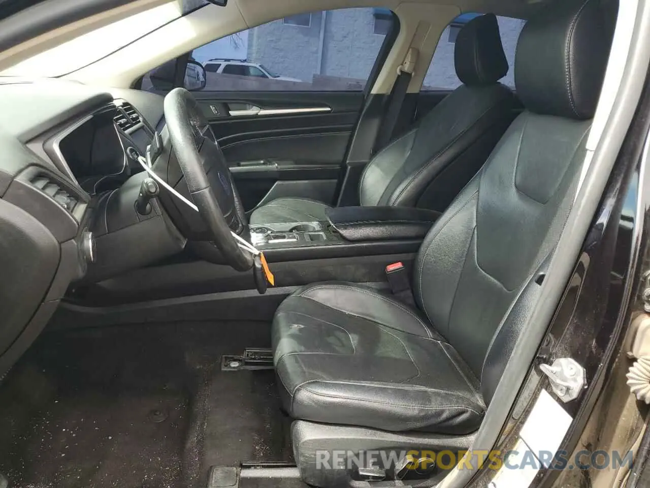 7 Photograph of a damaged car 3FA6P0D98LR206143 FORD FUSION 2020