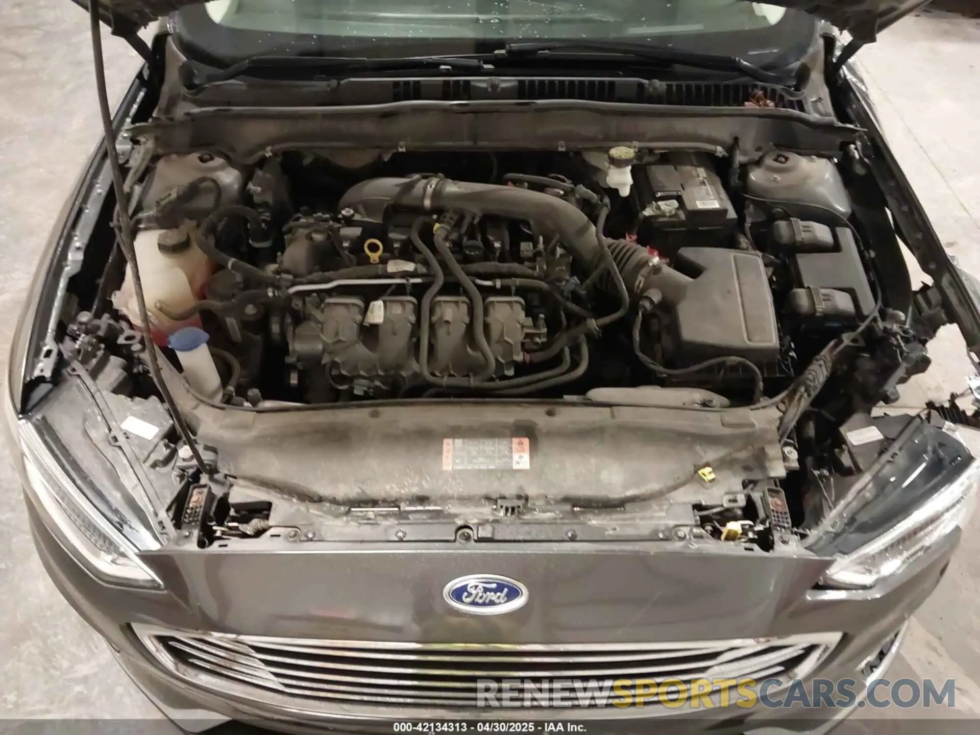 10 Photograph of a damaged car 3FA6P0D99LR116015 FORD FUSION 2020