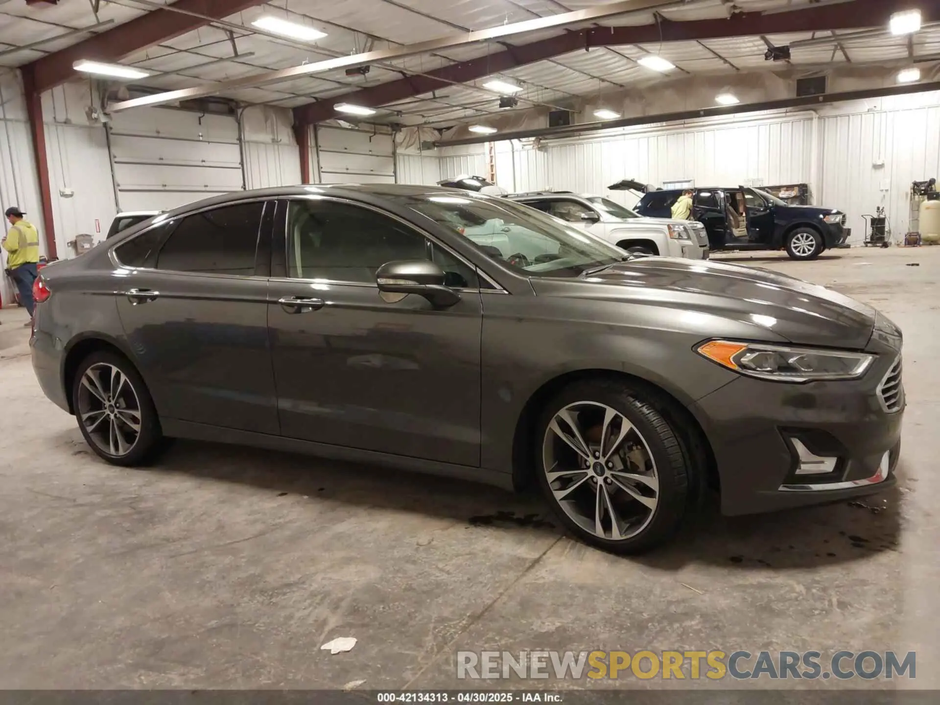 13 Photograph of a damaged car 3FA6P0D99LR116015 FORD FUSION 2020
