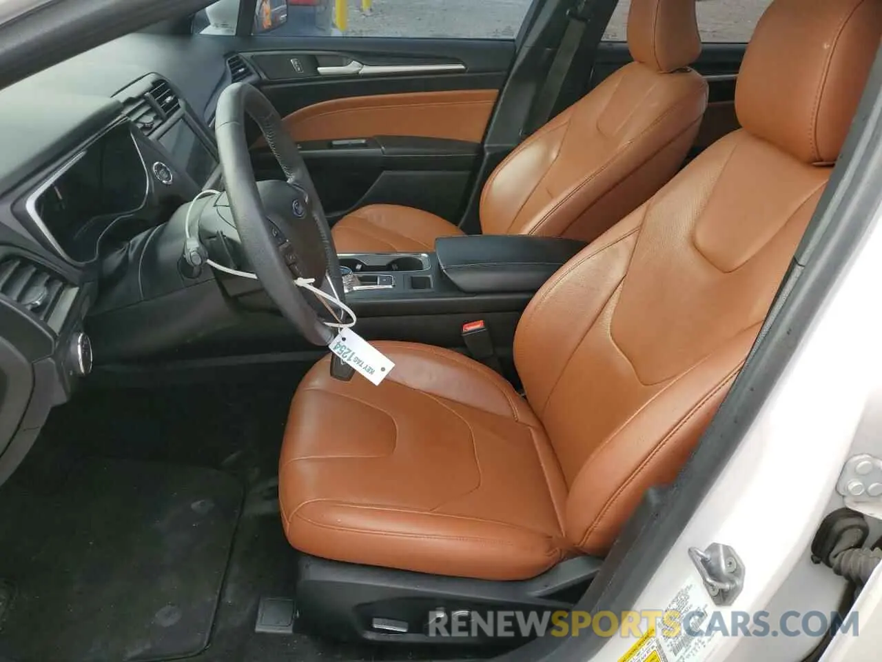 7 Photograph of a damaged car 3FA6P0D99LR164260 FORD FUSION 2020