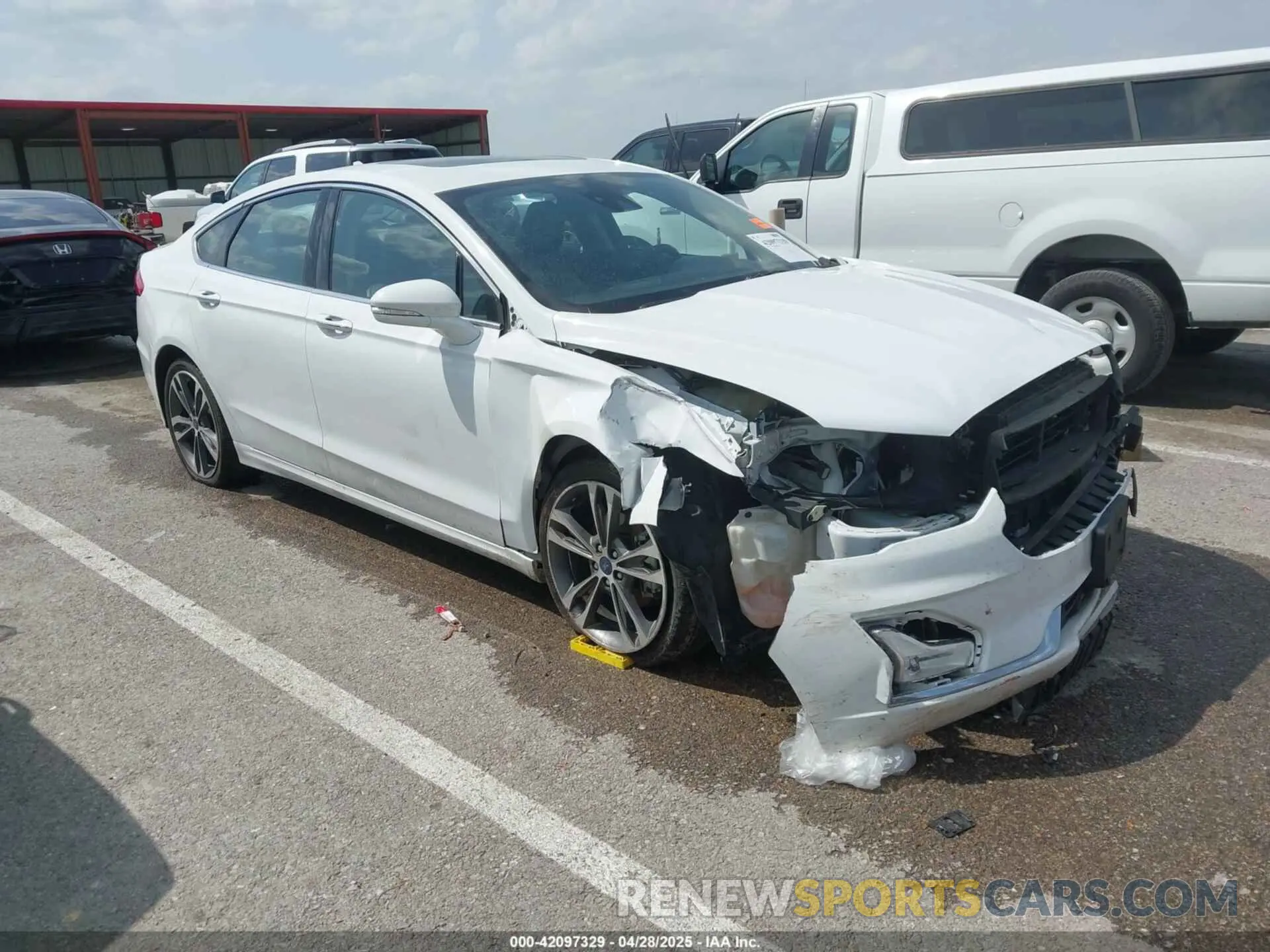 1 Photograph of a damaged car 3FA6P0D99LR192821 FORD FUSION 2020