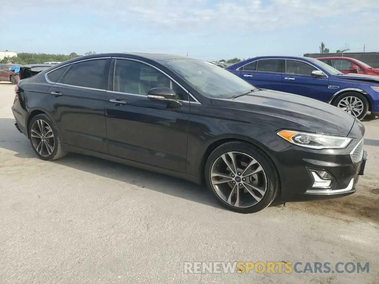 4 Photograph of a damaged car 3FA6P0D9XLR175848 FORD FUSION 2020